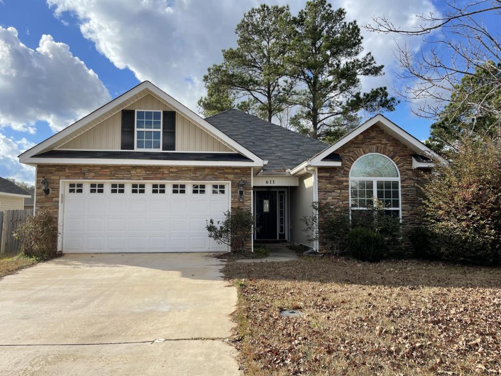 611 Amherst House Rental in Kathleen, GA
