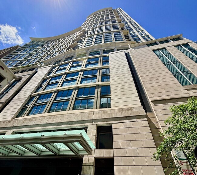 Foto del edificio - 130 N Garland Ct