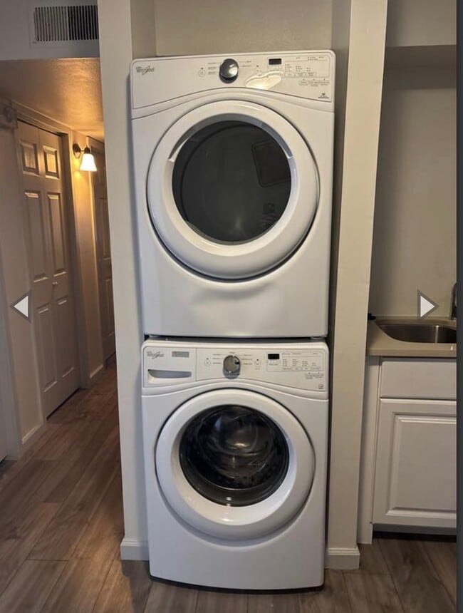 Photo - 21 University Dr Apartment