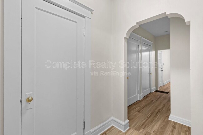 Foto del edificio - 4301 S 38th St