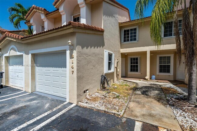 Foto del edificio - 8147 Southgate Blvd