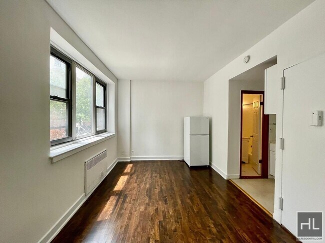 Foto del edificio - EAST 61 STREET