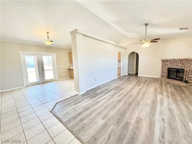 Foto del edificio - 2671 N Murphy St