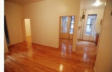 Building Photo - 259 Bleecker St