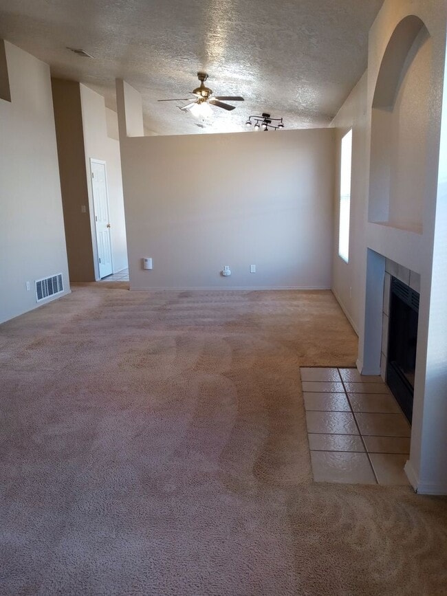 Foto del edificio - Affordable Ventana Cutie!!