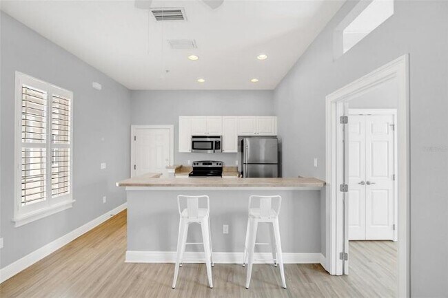 Building Photo - 1467 Lake Baldwin Ln