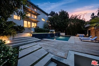 Building Photo - 2035 De Mille Dr