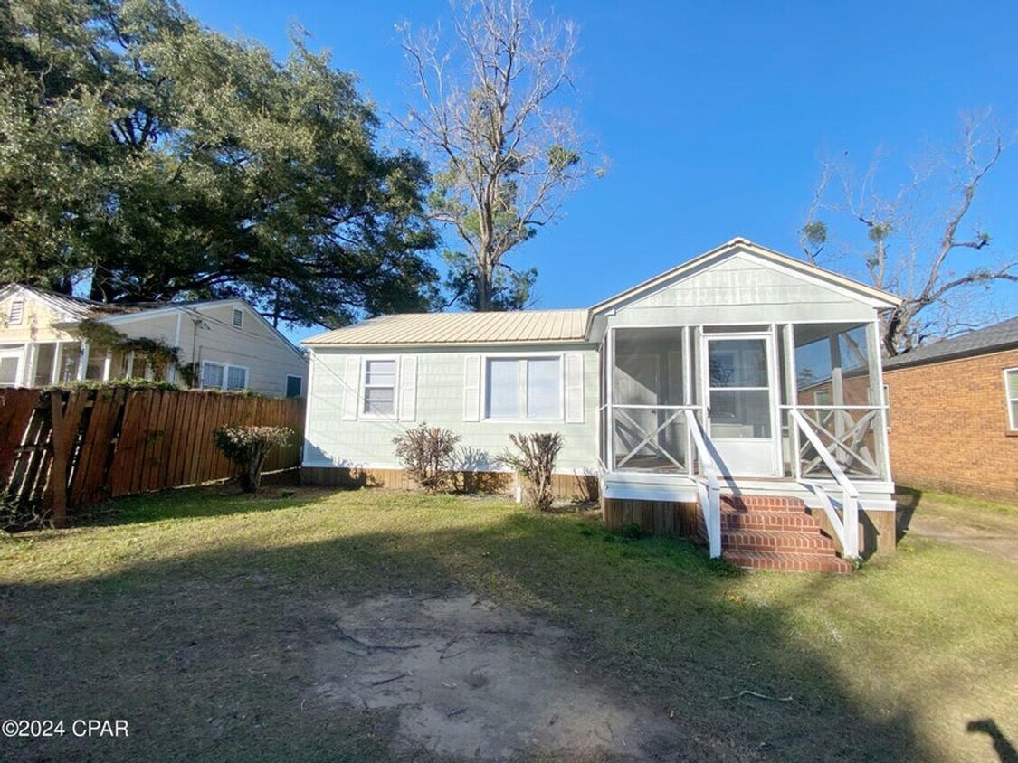 4332 Kelson Ave, Marianna, FL 32446 House Rental in Marianna, FL