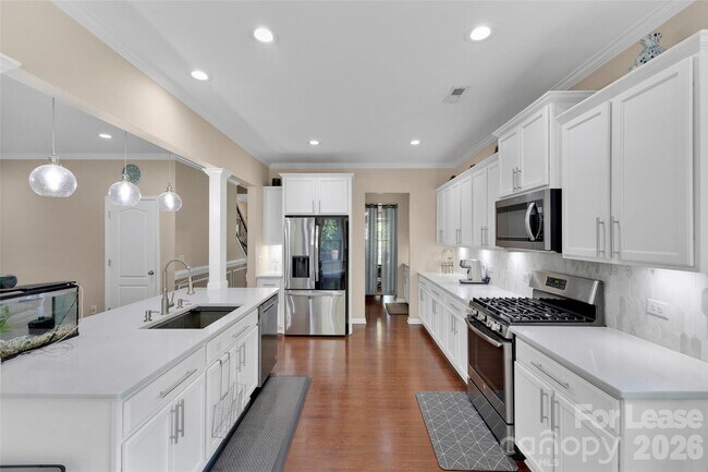 Foto del edificio - 9312 Ardrey Woods Dr