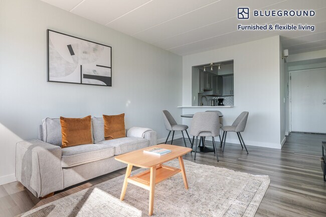 Foto del edificio - 1925 Commonwealth Ave