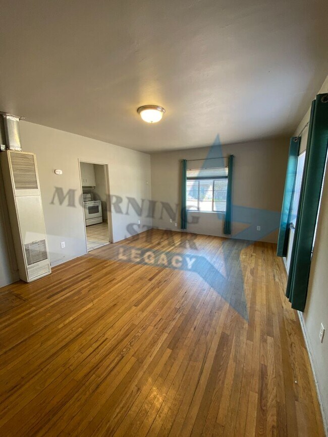 Foto del edificio - 2325 College St