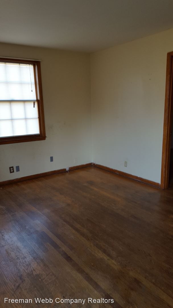 Building Photo - 2 br, 1 bath House - 412-B Alta Loma Road