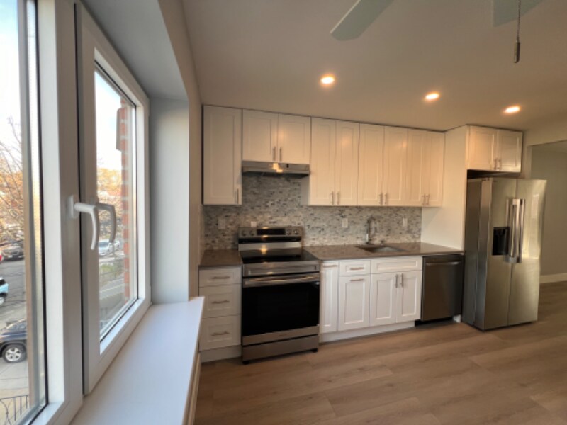 Primary Photo - 61-60 69th Ln