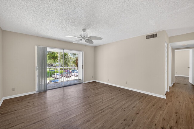 Building Photo - 2512 SE Anchorage Cove
