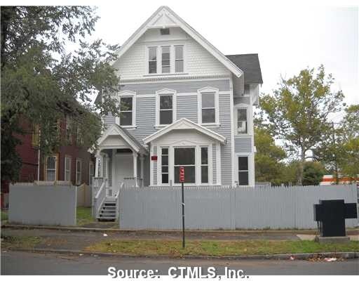 Foto principal - 569 Elm St