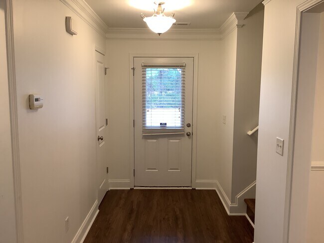 Foto del edificio - 7953 Country Lakes Rd