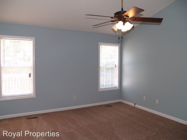 Building Photo - 847 Saint Andrews Pl