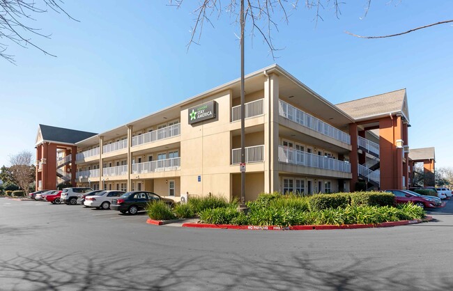 Building Photo - Furnished Studio-Sacramento - White Rock Rd.
