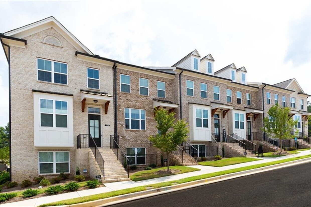 4470 Sims Park Pl., Suwanee, GA 30024 Townhome Rentals in Suwanee GA