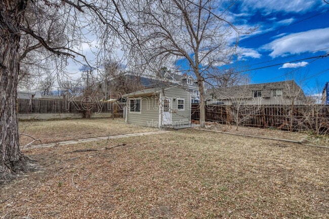 Building Photo - 4345 Gray St