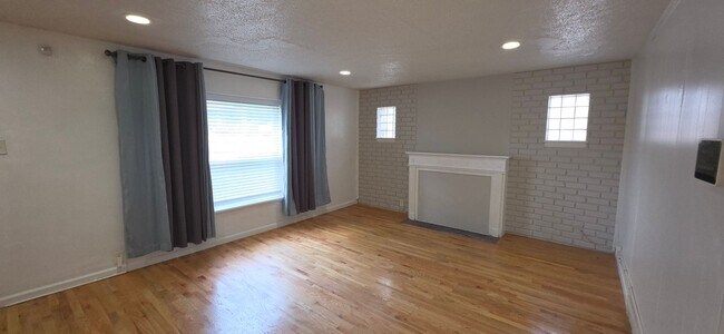 Foto del edificio - 1306 Mt Olive Ave