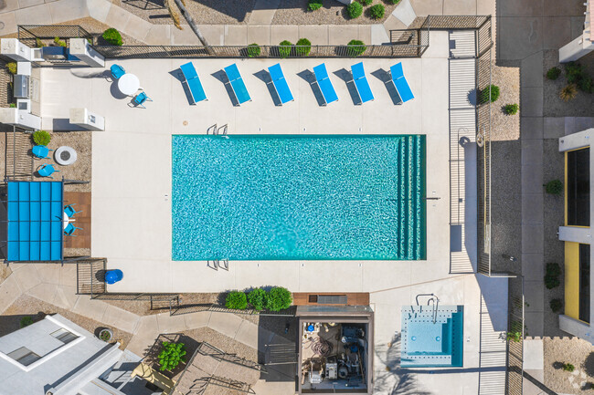 Pool - Park at 33rd