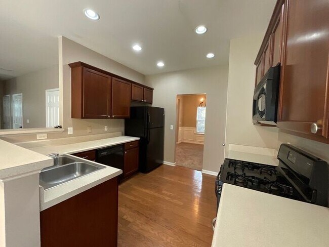 Foto del edificio - 504 Quinn Dr