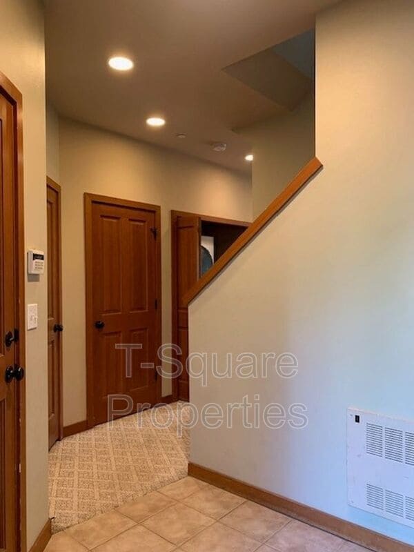 Building Photo - 14819 35th Ave W