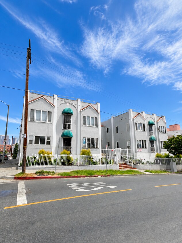 Foto del edificio - 440 Bonnie Brae St