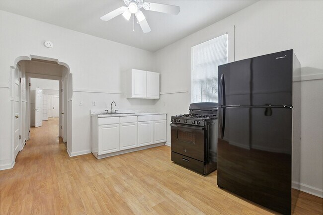 Foto del edificio - 8712 Forshey St