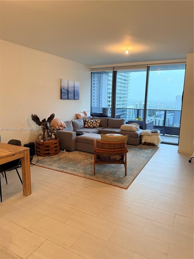 Building Photo - 1000 Brickell Plaza
