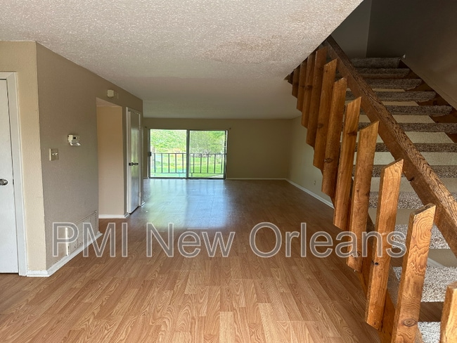 Building Photo - 2031 Bayou Ln