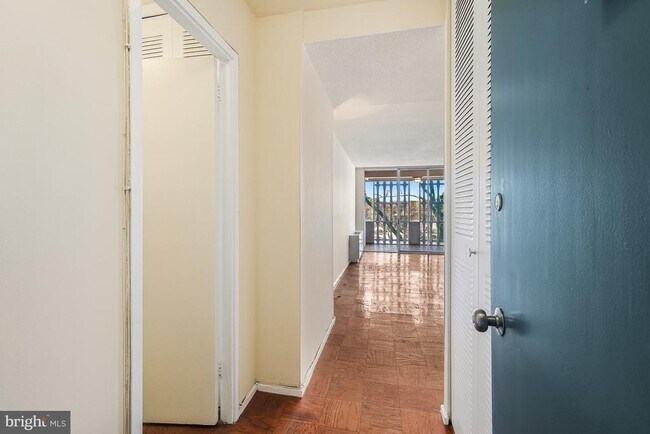 Foto del edificio - 1311 Delaware Ave SW