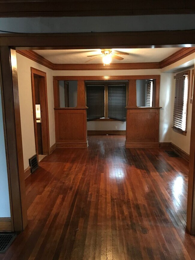 Building Photo - Newly Rehabbed 3 Bedroom