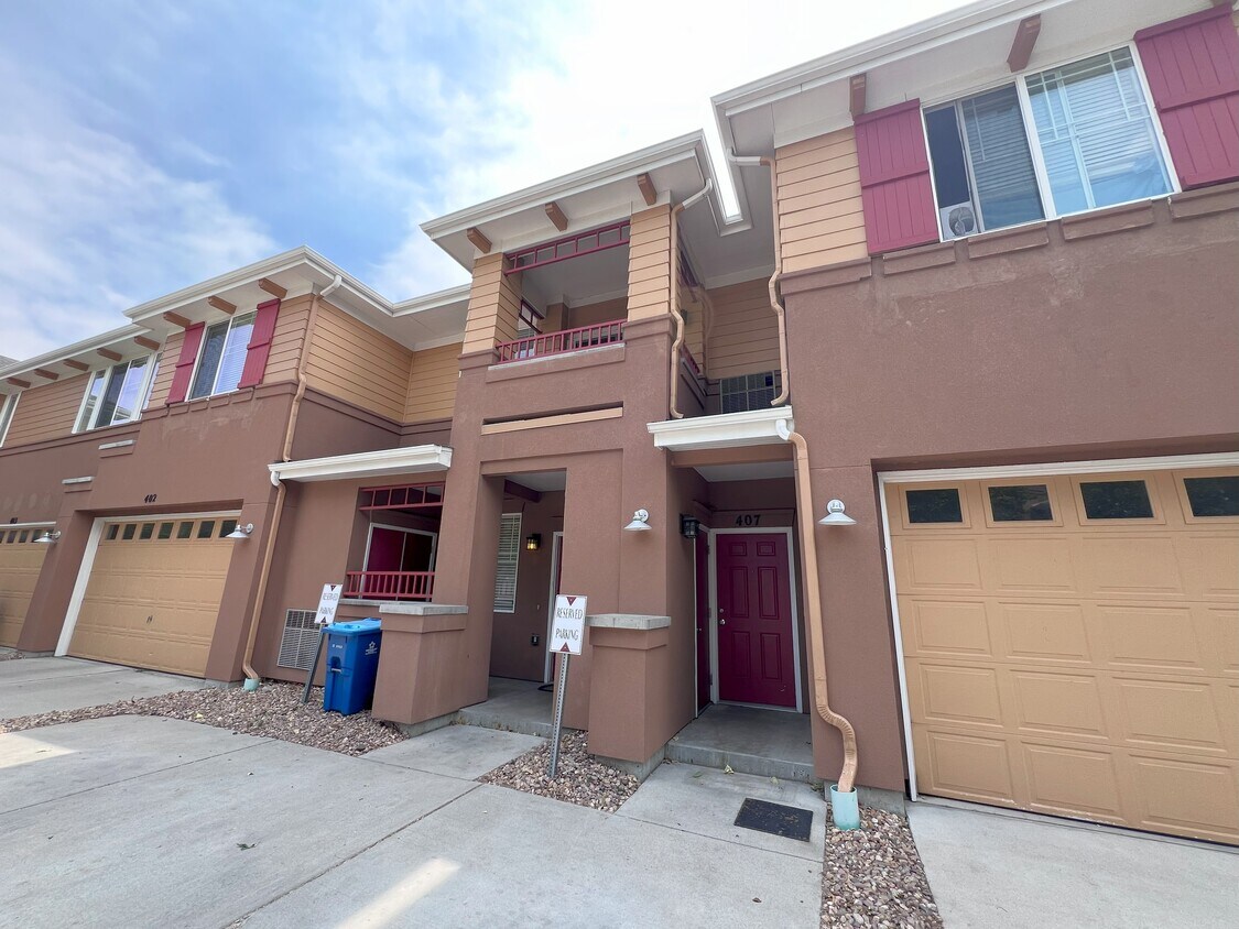 Primary Photo - 9300 E Florida Ave