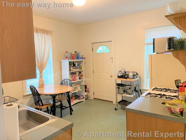 Foto del edificio - 37 Oak St