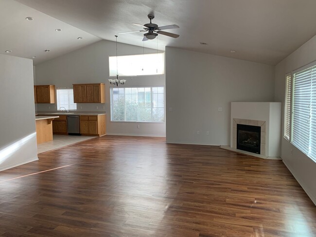 Building Photo - 3 bedroom, 2 bath home on Harbor Links Gol...