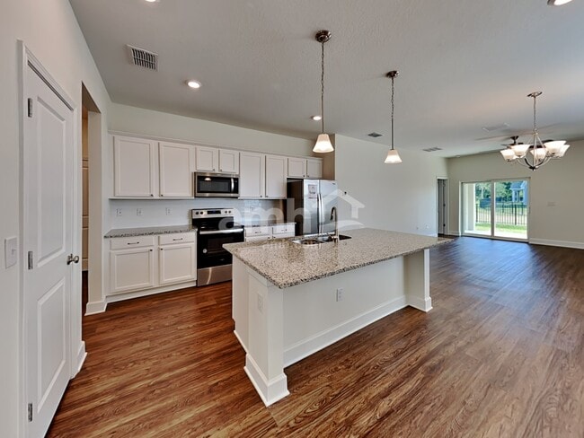 Building Photo - 922 Walden Woods Dr