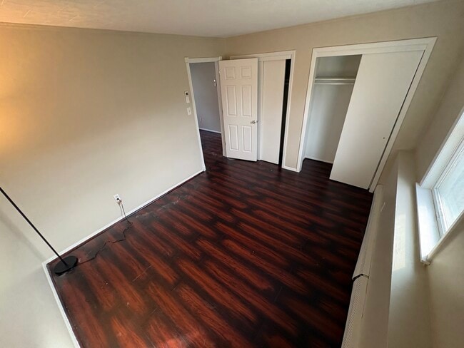 Building Photo - 411 Boyle Rd