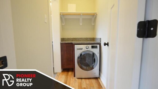 Foto del edificio - 0 bedroom in CHICAGO IL 60614
