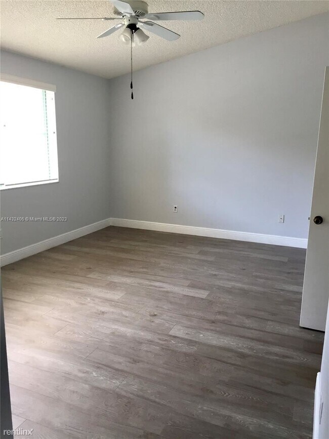 Foto del edificio - 3 br, 2 bath House - 12608 NW 14th St