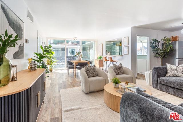 Foto del edificio - 9950 Durant Dr