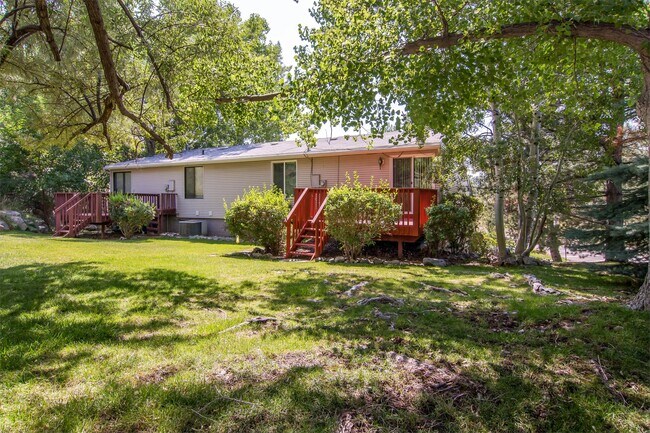 Building Photo - 7811 Honeywood Cove Dr