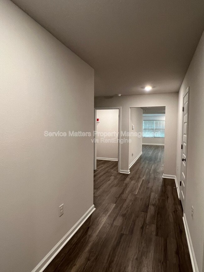 Foto del edificio - 4400 White Cedar Ct