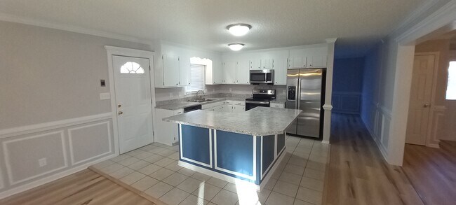 Foto del edificio - 2102 Shannon Dr