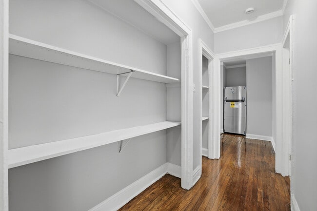 Building Photo - 7816 S Cornell Ave