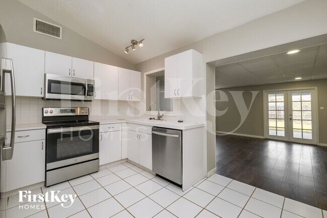 Building Photo - 7615 Ivory Terrace