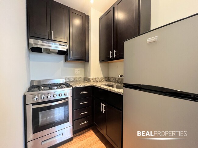 Photo - 612 W Patterson Ave Apartment