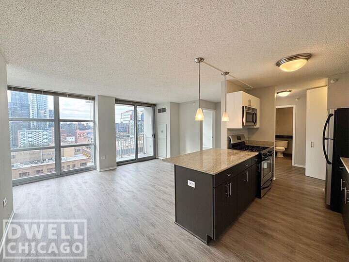 Foto principal - 110 N Jefferson St