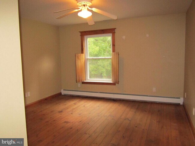 Foto del edificio - 4409 N Delsea Dr